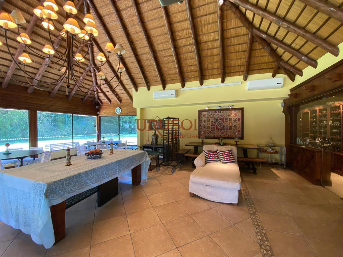 Casa ID.150 - Casa en venta  Playa Mansa Punta del Este