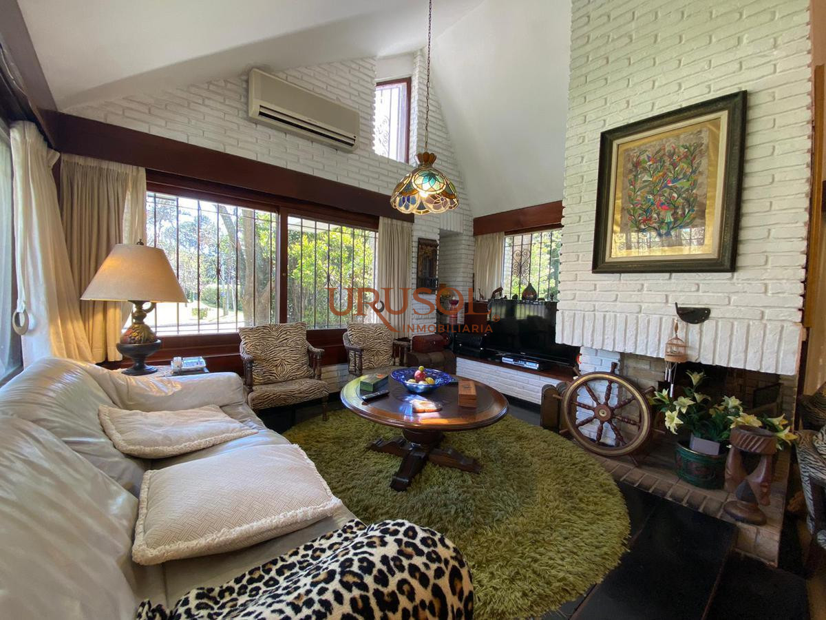 Casa ID.150 - Casa en venta  Playa Mansa Punta del Este