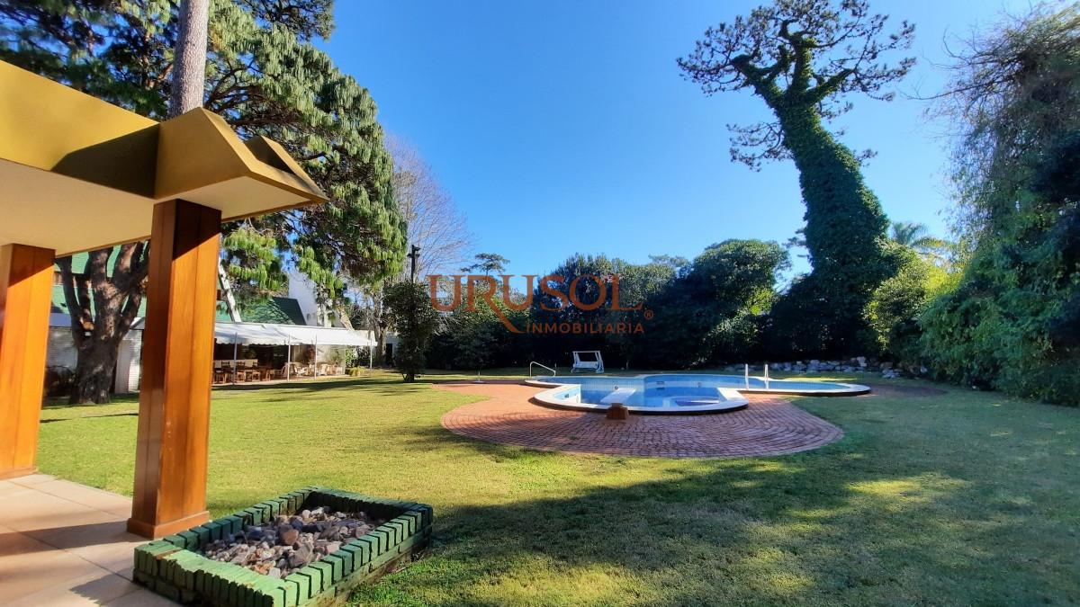 Casa ID.150 - Casa en venta  Playa Mansa Punta del Este