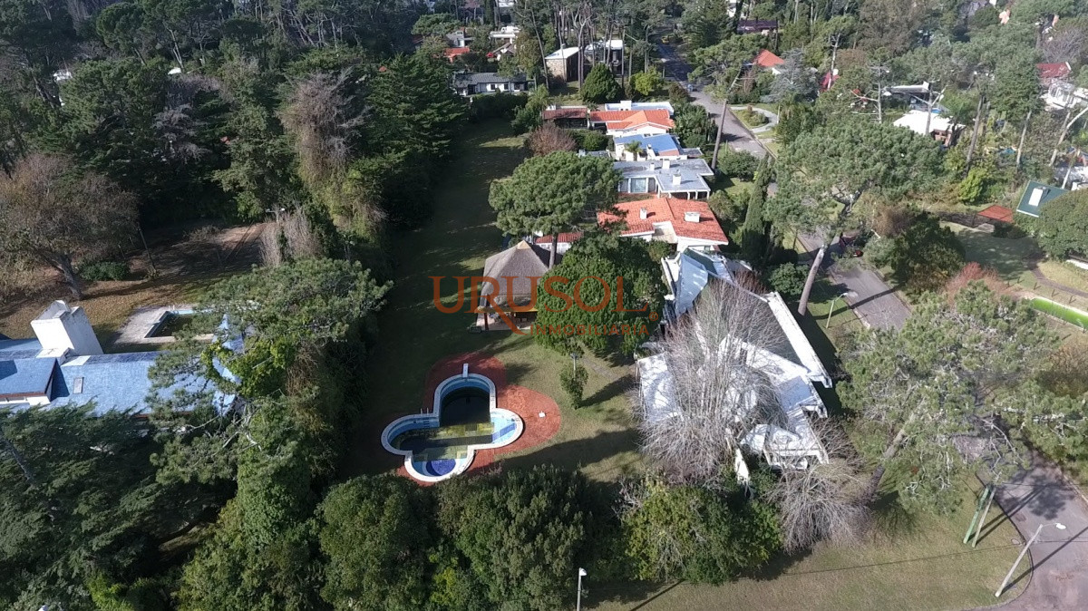 Casa ID.150 - Casa en venta  Playa Mansa Punta del Este