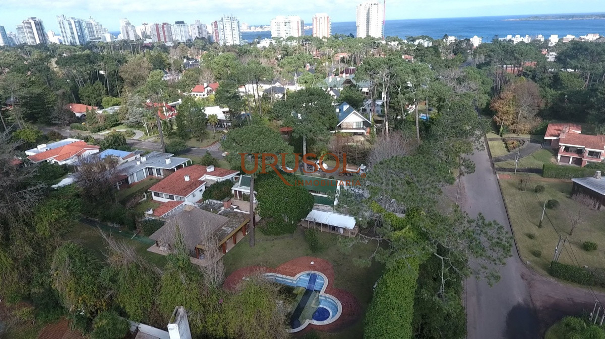 Casa ID.150 - Casa en venta  Playa Mansa Punta del Este