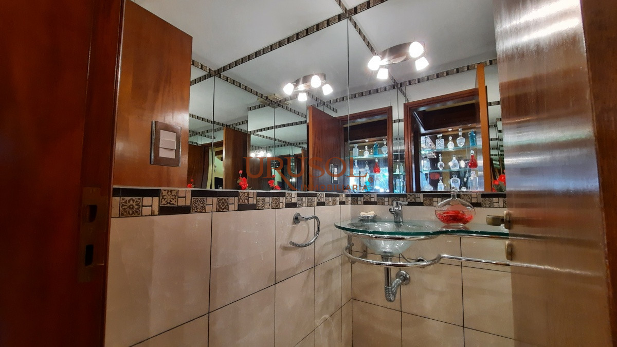 Casa ID.150 - Casa en venta  Playa Mansa Punta del Este