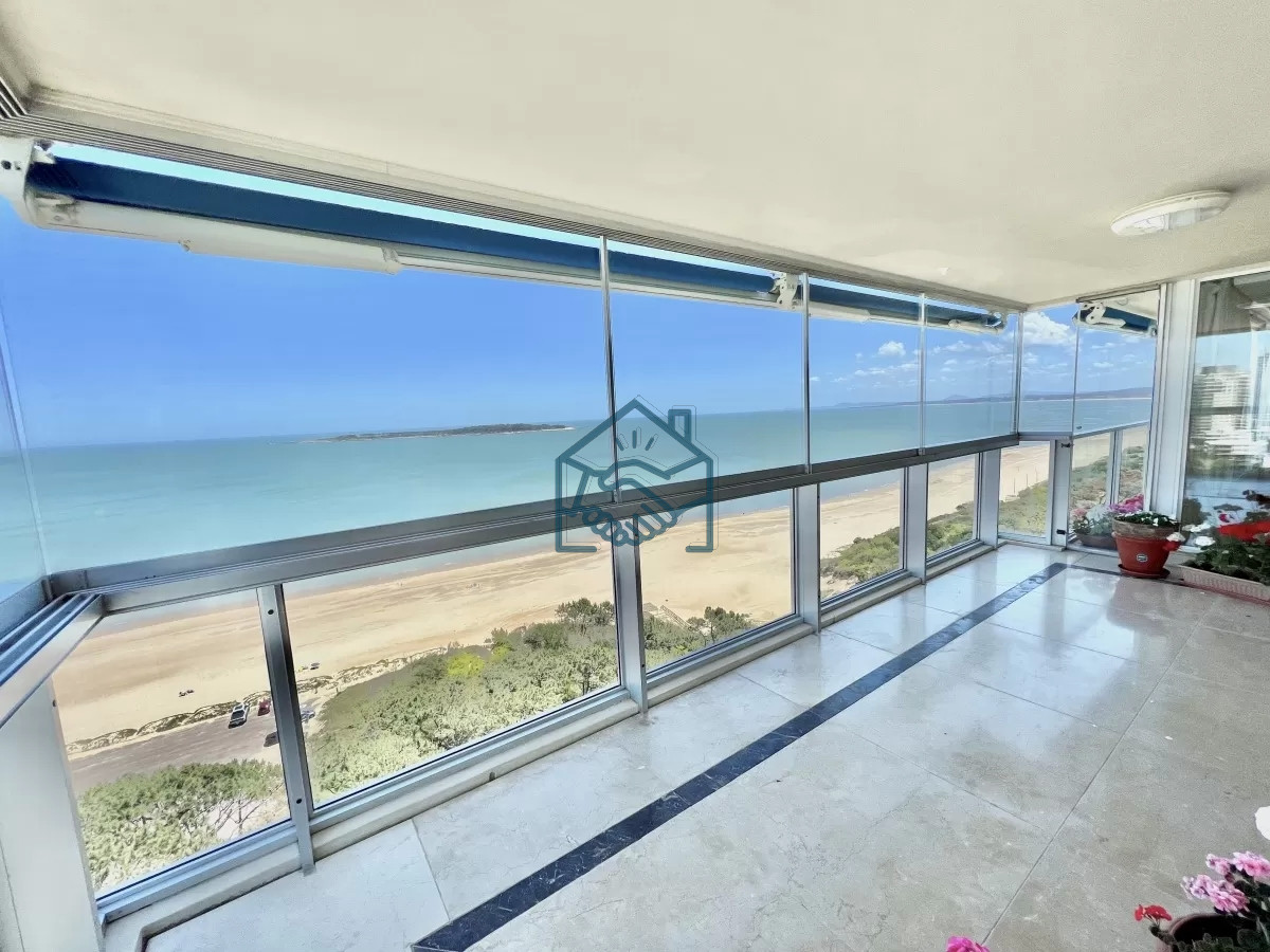Apartamento ID.503/El-atardecer-es-un-espectaculo-que-se-vive-tarde-a-tarde - El atardecer es un espectaculo que se vive tarde a tarde