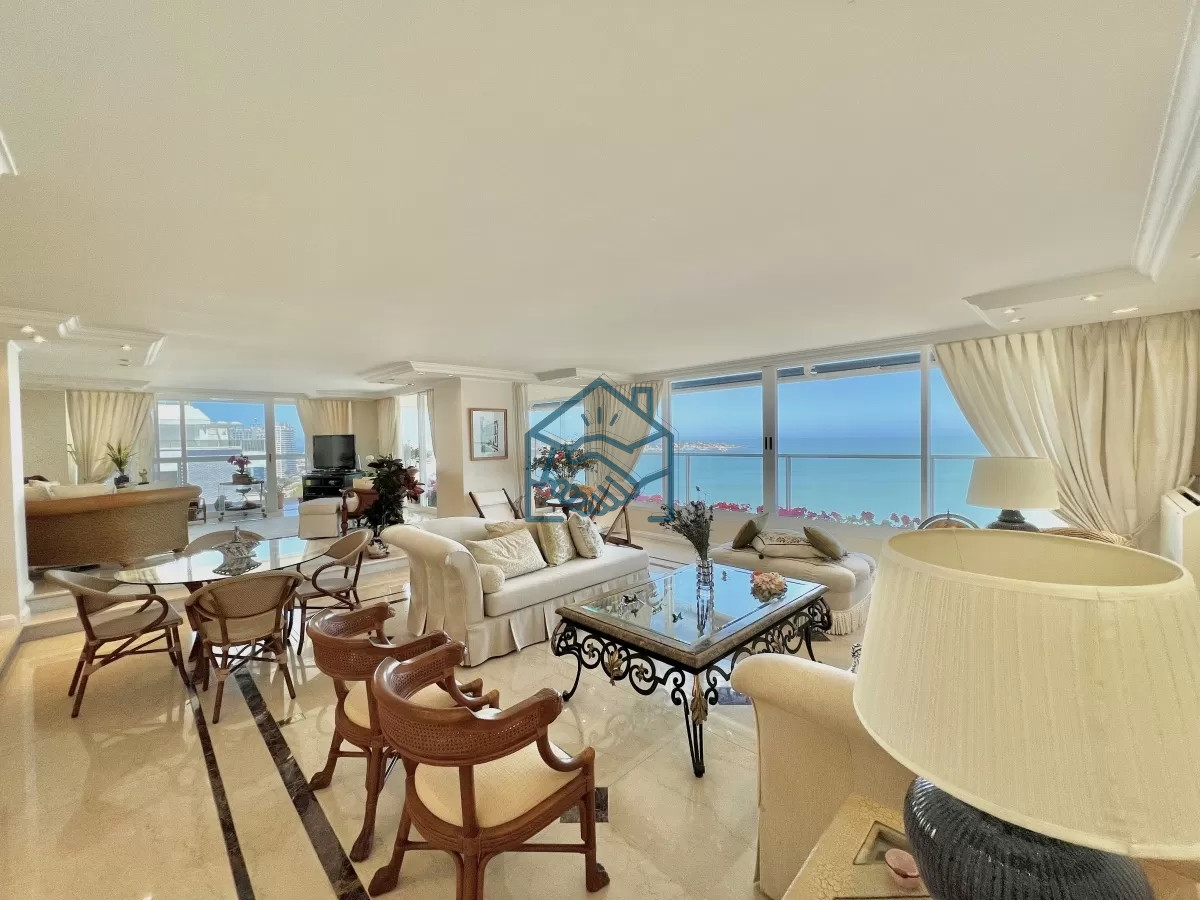 Apartamento ID.503/El-atardecer-es-un-espectaculo-que-se-vive-tarde-a-tarde - El atardecer es un espectaculo que se vive tarde a tarde