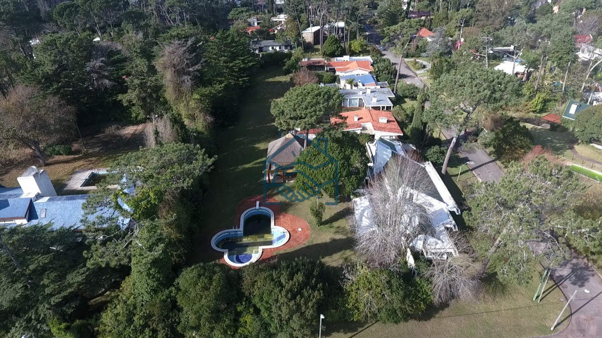 Casa ID.454/Casa-en-venta--Playa-Mansa-Punta-del-Este - Casa en venta  Playa Mansa Punta del Este