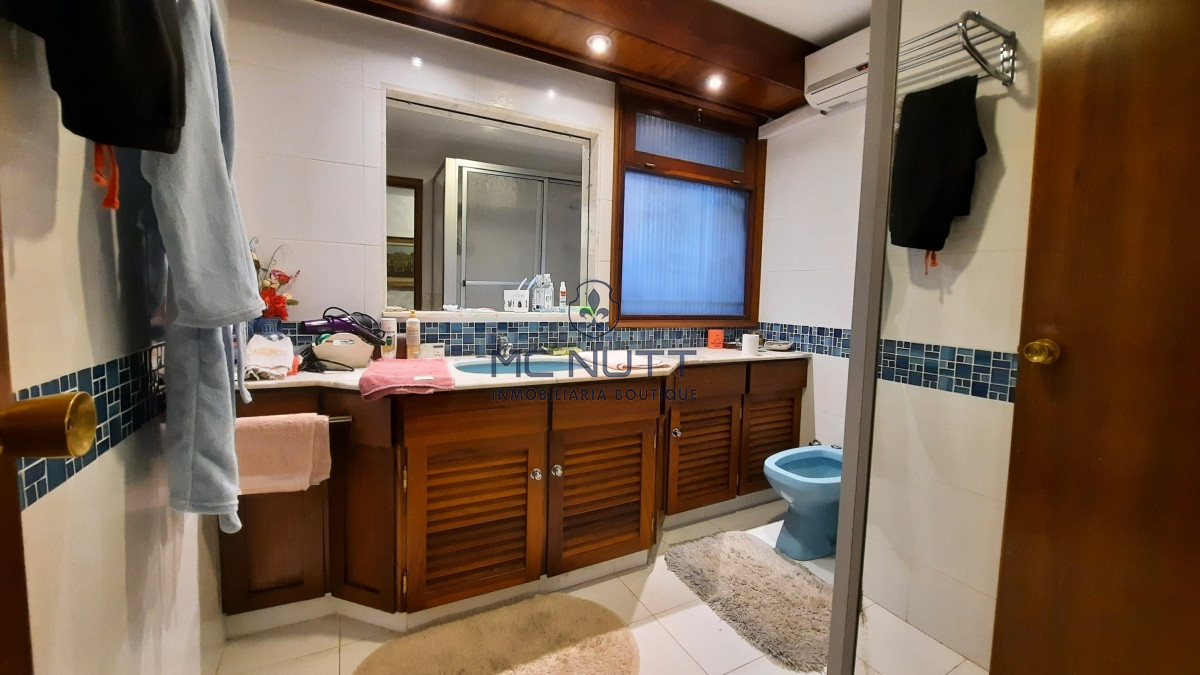 Casa ID.581/ - Casa en venta  Playa Mansa Punta del Este