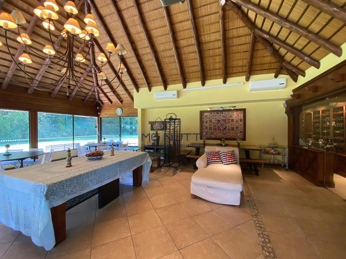 Casa ID.581/ - Casa en venta  Playa Mansa Punta del Este