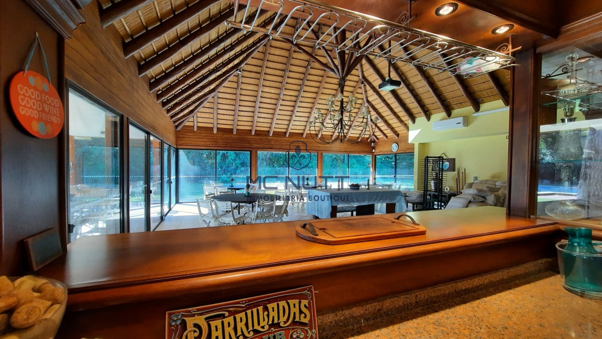 Casa ID.581/ - Casa en venta  Playa Mansa Punta del Este