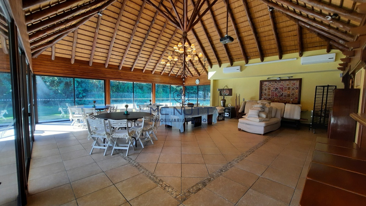 Casa ID.581/ - Casa en venta  Playa Mansa Punta del Este