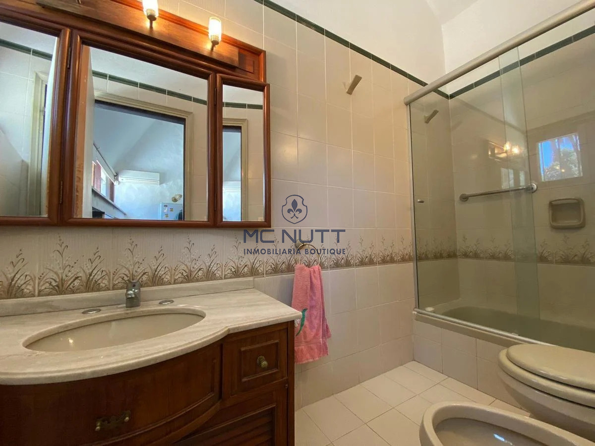 Casa ID.581/ - Casa en venta  Playa Mansa Punta del Este