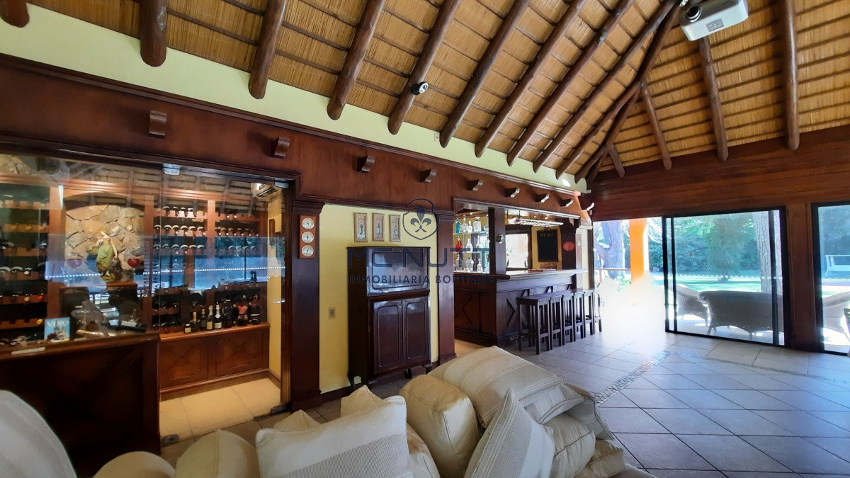 Casa ID.581/ - Casa en venta  Playa Mansa Punta del Este