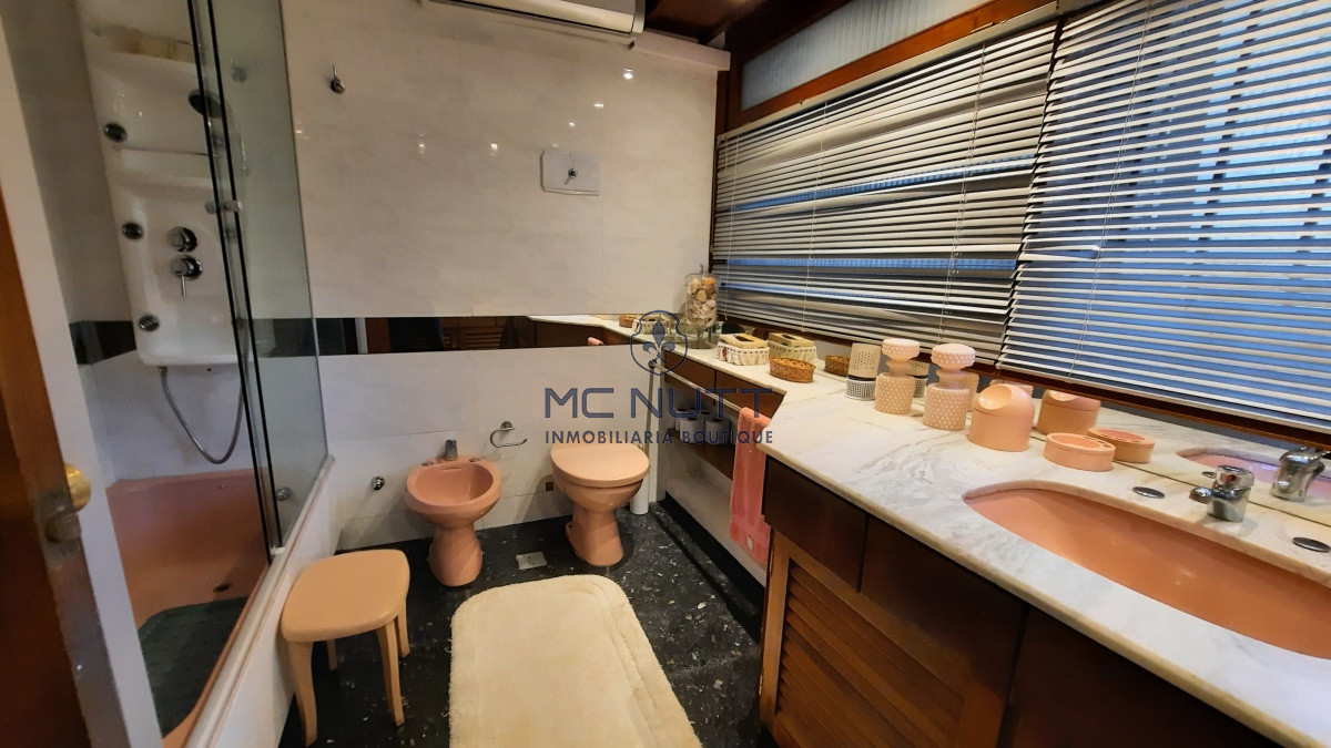 Casa ID.581/ - Casa en venta  Playa Mansa Punta del Este