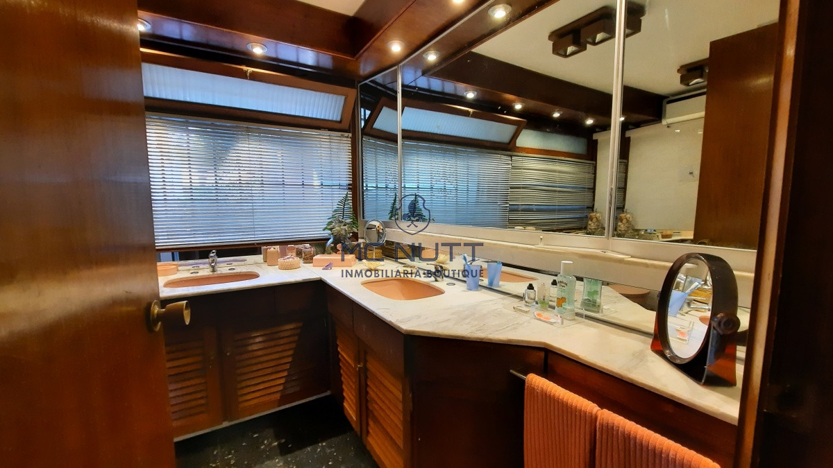 Casa ID.581/ - Casa en venta  Playa Mansa Punta del Este