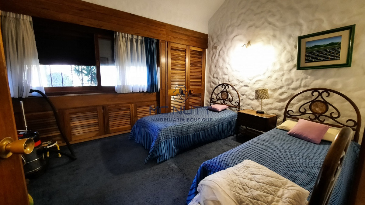 Casa ID.581/ - Casa en venta  Playa Mansa Punta del Este