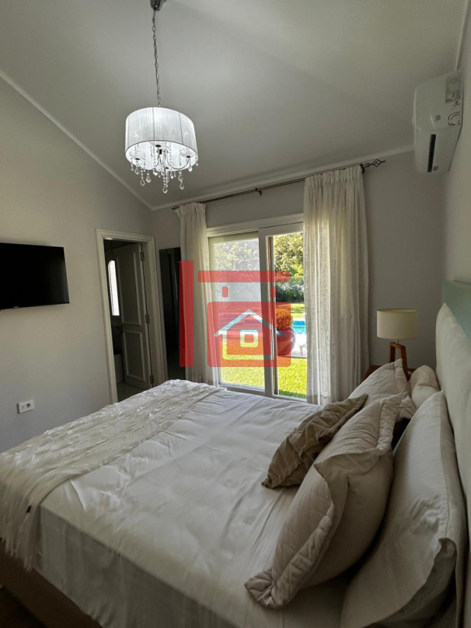 Casa ID.459 - Casa en alquiler Enero Barrio Lugano Arbolada 