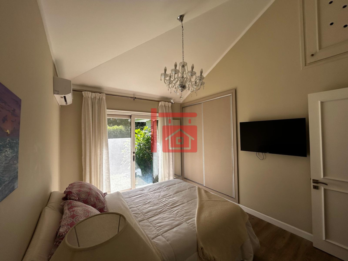 Casa ID.459 - Casa en alquiler Enero Barrio Lugano Arbolada 