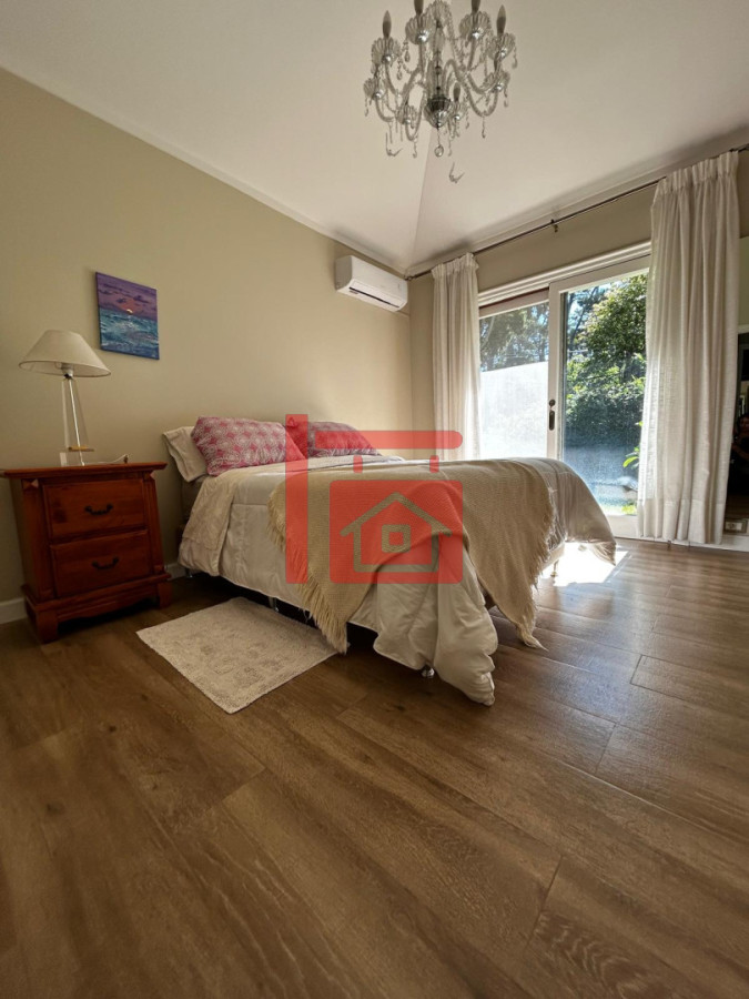 Casa ID.459 - Casa en alquiler Enero Barrio Lugano Arbolada 