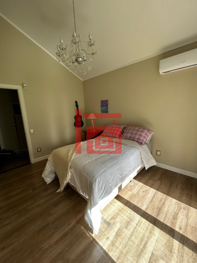 Casa ID.459 - Casa en alquiler Enero Barrio Lugano Arbolada 