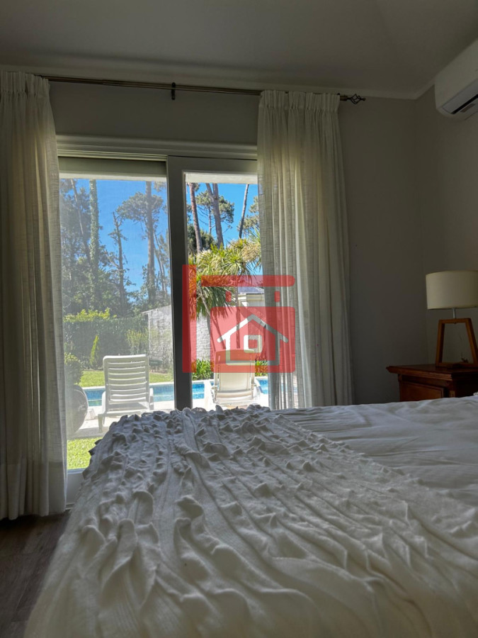 Casa ID.459 - Casa en alquiler Enero Barrio Lugano Arbolada 