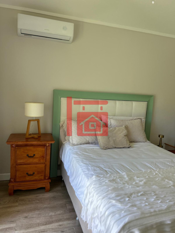 Casa ID.459 - Casa en alquiler Enero Barrio Lugano Arbolada 