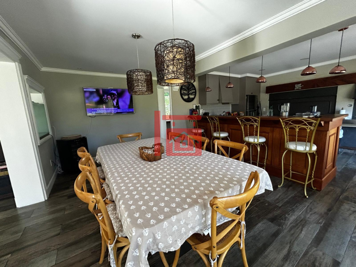 Casa ID.459 - Casa en alquiler Enero Barrio Lugano Arbolada 