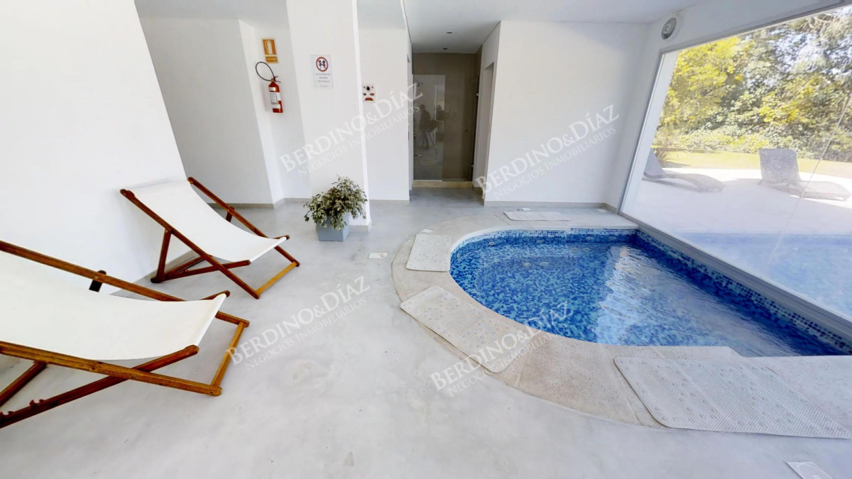 Apartamento ID.252 - Penthouse en venta  ubicado en Zona Golf con servicios