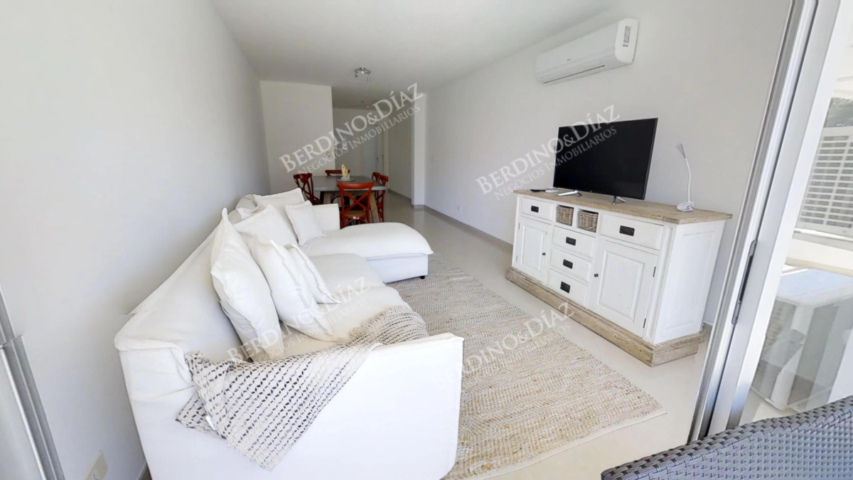 Apartamento ID.252 - Penthouse en venta  ubicado en Zona Golf con servicios