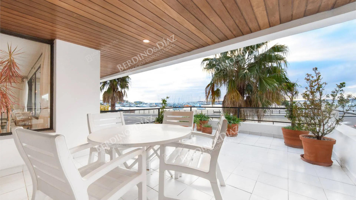 Apartamento ID.384 -  Apartamento formidable Frente a Puerto de  Punta del Este
