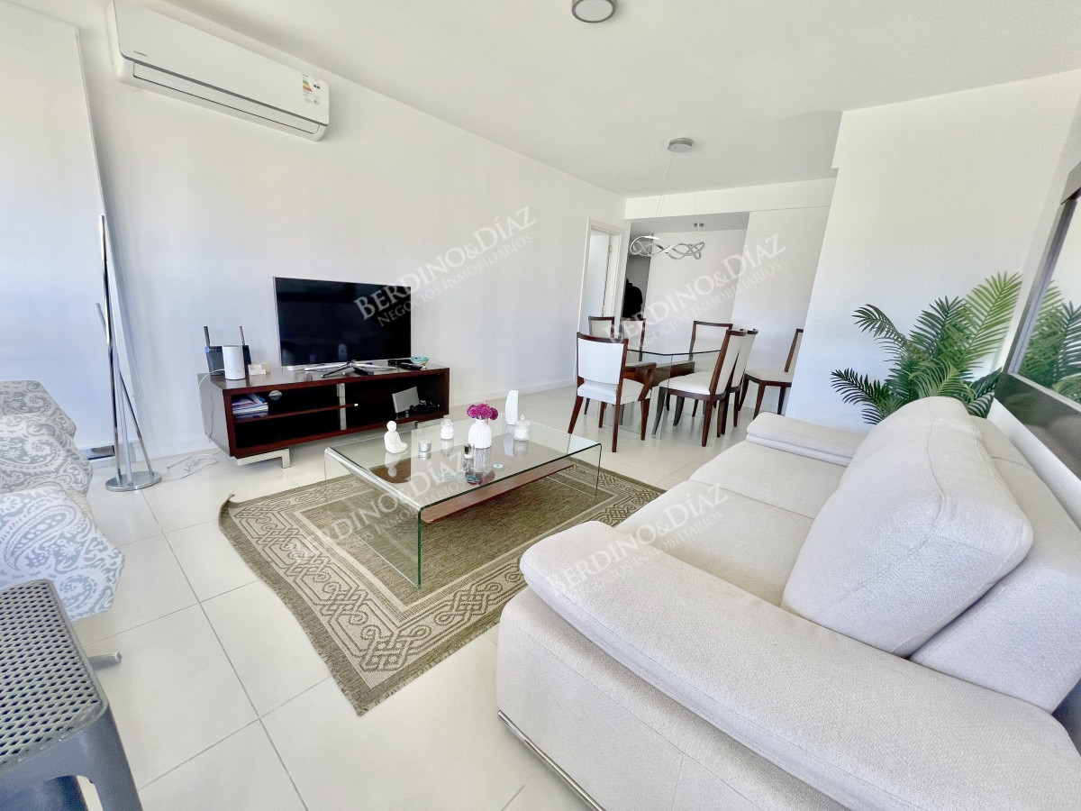 Apartamento ID.568 - Apartamento en la Mansa 3 dormitorios cerca de la playa 