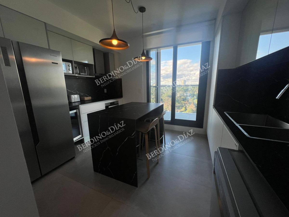Apartamento ID.2746 - Venetian Luxury 2 dormitorios pisa alto en venta