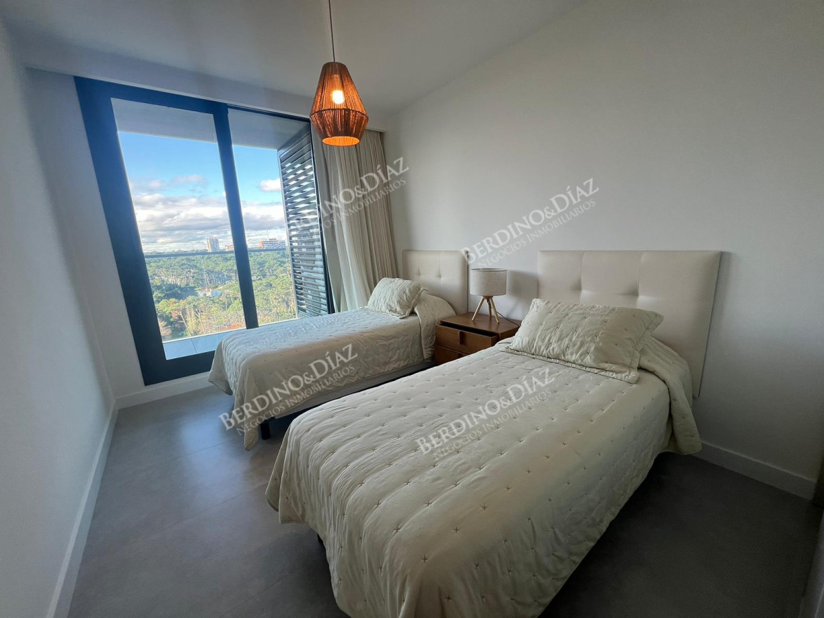 Apartamento ID.2746 - Venetian Luxury 2 dormitorios pisa alto en venta