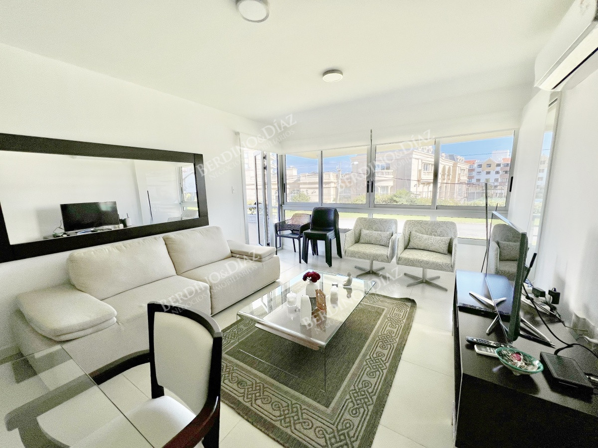 Apartamento ID.568 - Apartamento en la Mansa 3 dormitorios cerca de la playa 