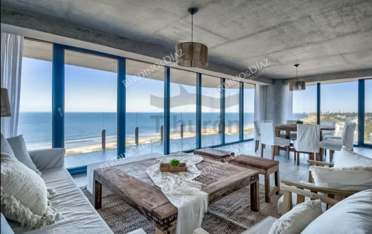 Apartamento ID.2975 - Apartamento en venta  2 dormitorios Surfside Brava