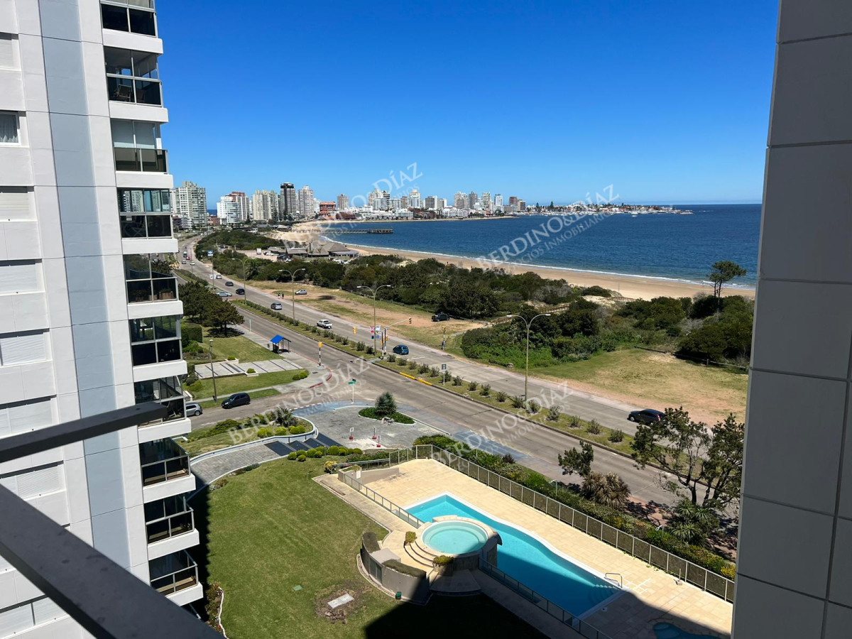 Apartamento ID.1021 - Apartamento en venta con vista al mar en Playa Mansa