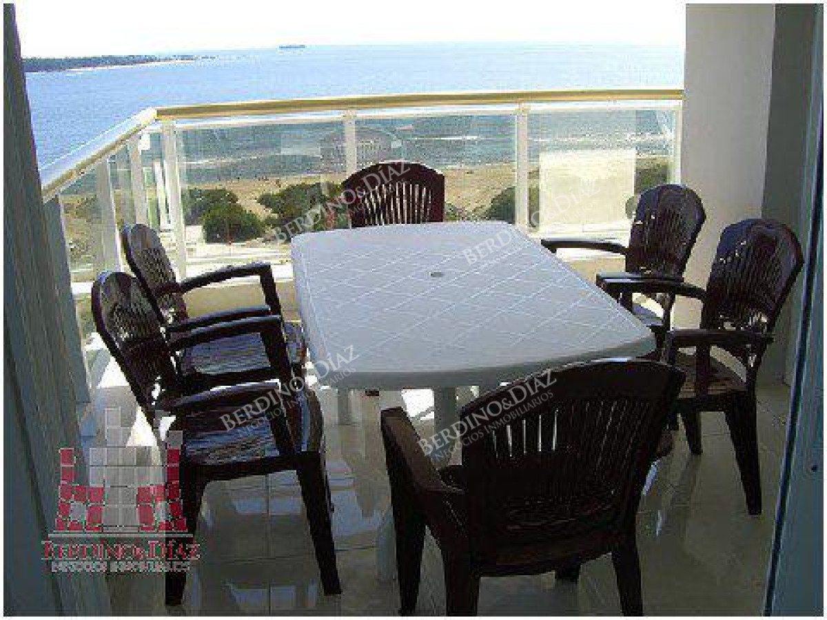 Apartamento ID.122 -  Apartamento en Playa Mansa en Le Jardin de Punta del Este