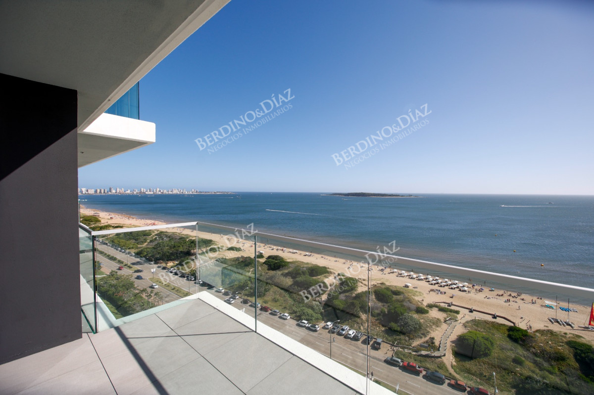 Apartamento ID.2916 - Venetian frente a Playa Mansa  Apartamento unificado Punta del Este