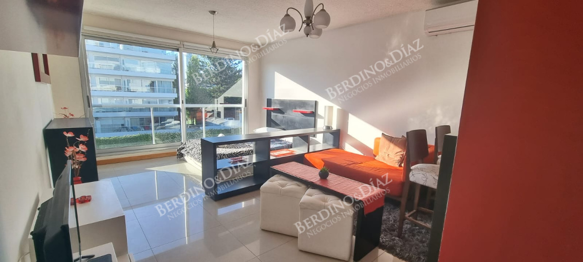 Apartamento ID.1820 - Apartamento en venta  en Punta del Este 