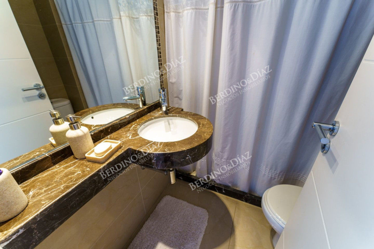 Apartamento ID.2890 - Oportunidad Zona Enjoy 2 dormitorios y medio parrillero propio