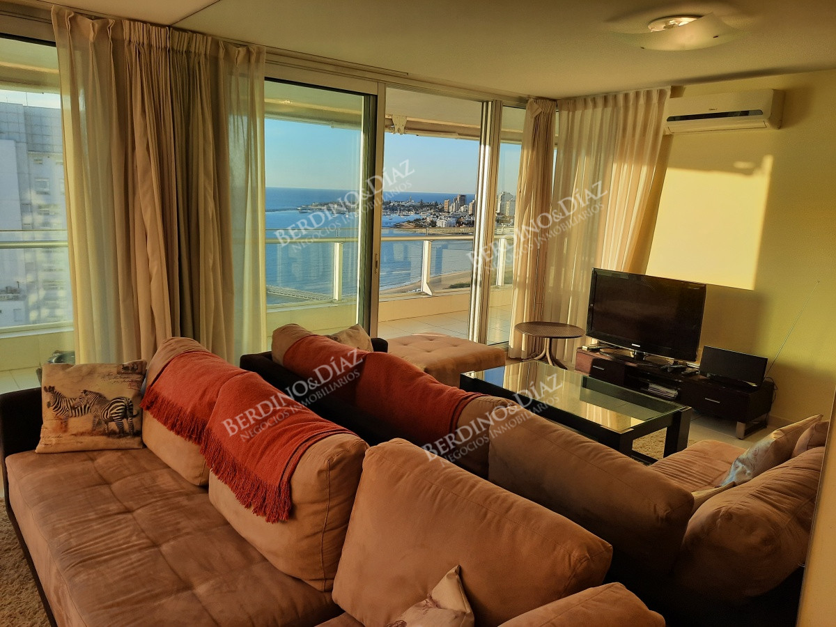 Apartamento ID.1114 - Apartamento de 2 dormitorios Playa Mansa de Punta del Este
