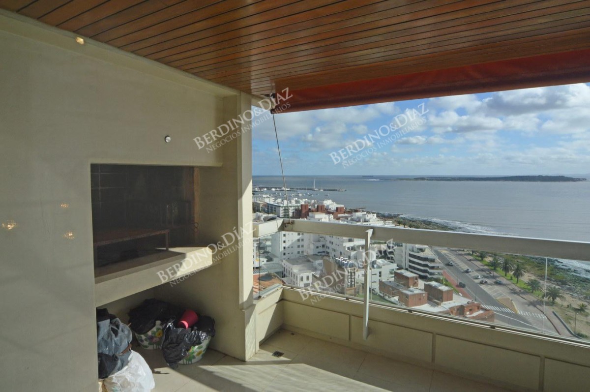 Apartamento ID.212 - Alquiler en playa Mansa Punta del Este 