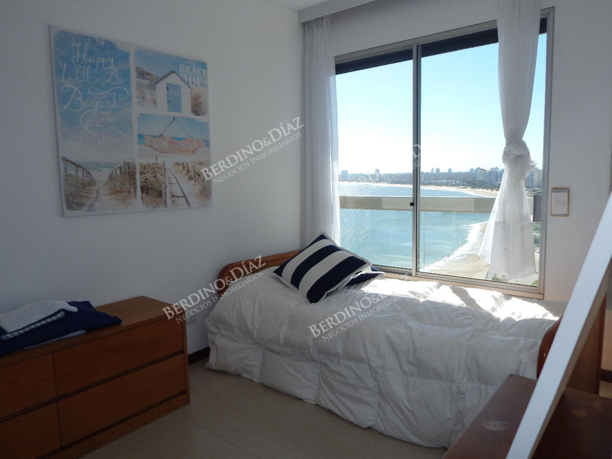 Apartamento ID.212 - Alquiler en playa Mansa Punta del Este 