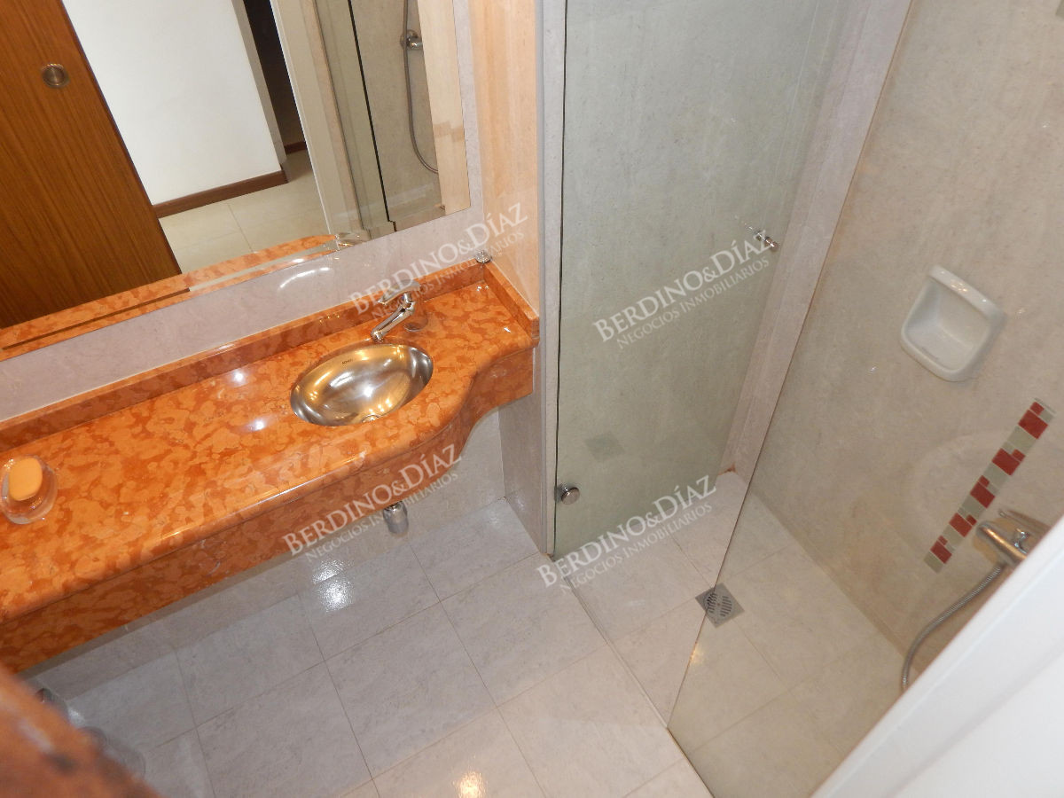 Apartamento ID.212 - Alquiler en playa Mansa Punta del Este 
