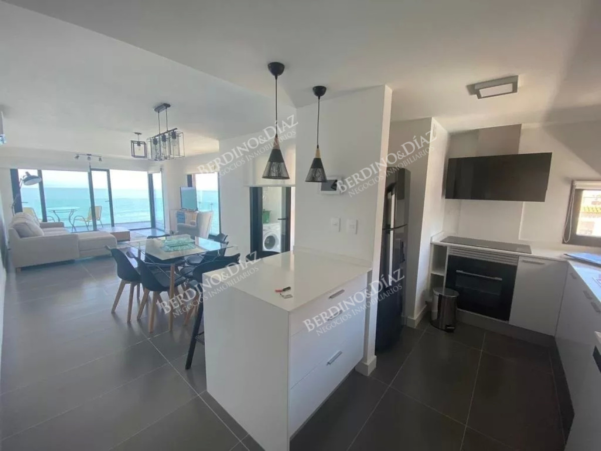 Apartamento ID.2057 - Apartamento en venta en Peninsula frente al mar