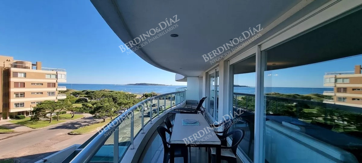 Apartamento ID.2693 - Aquarela en venta 4 suites venta en Punta del Este