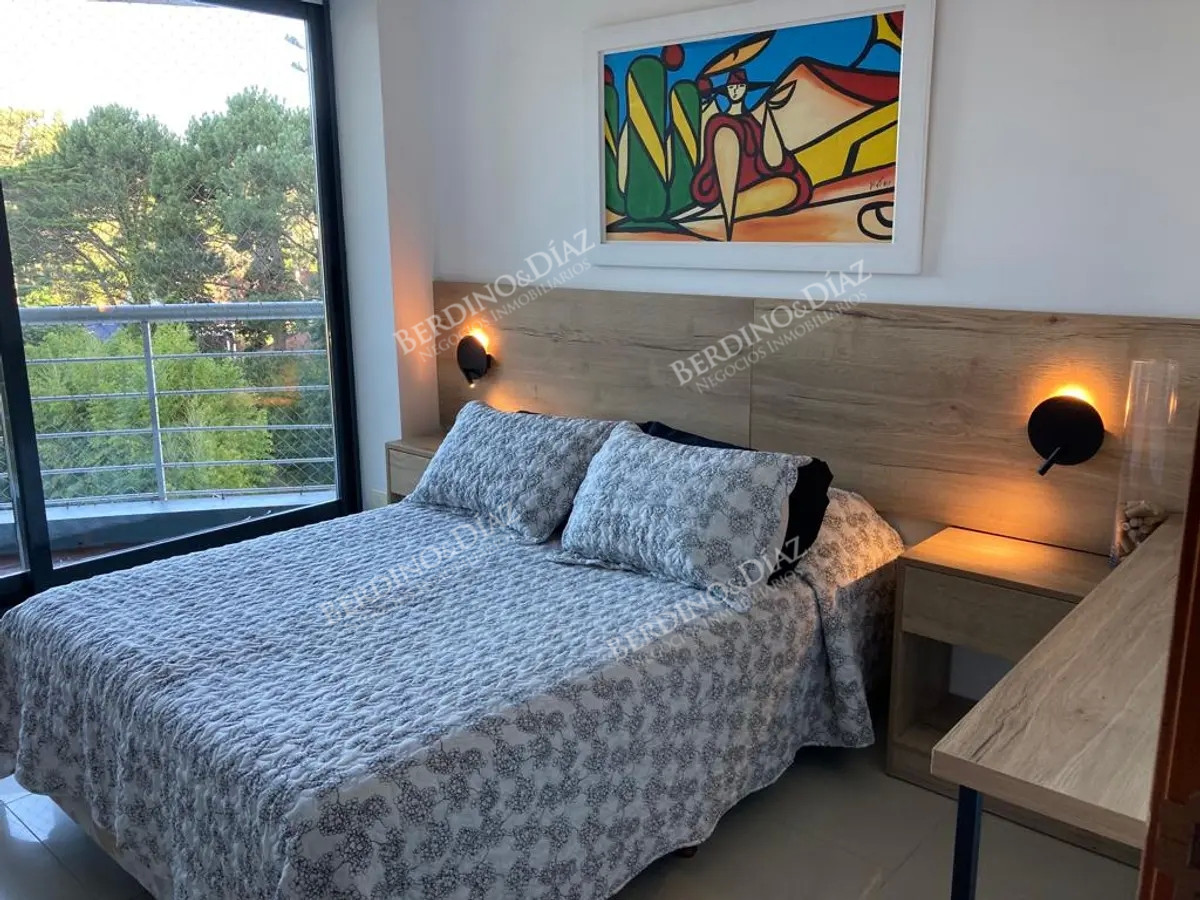 Apartamento ID.2810 - Apartamento en venta 3 dormitorios Torre con servicios