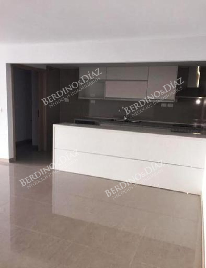Apartamento ID.283 -  Apartamento Imperdible de Excelente Categoría en Punta del Este