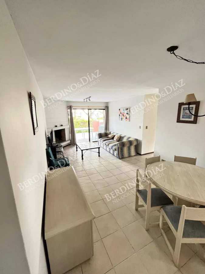 Apartamento ID.2048 - Apartamento en Playa Mansa Venta