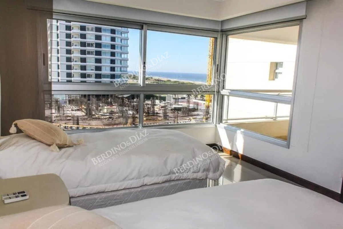 Apartamento ID.2276 - Apatamento de 4 suites frente al mar Playa Brava