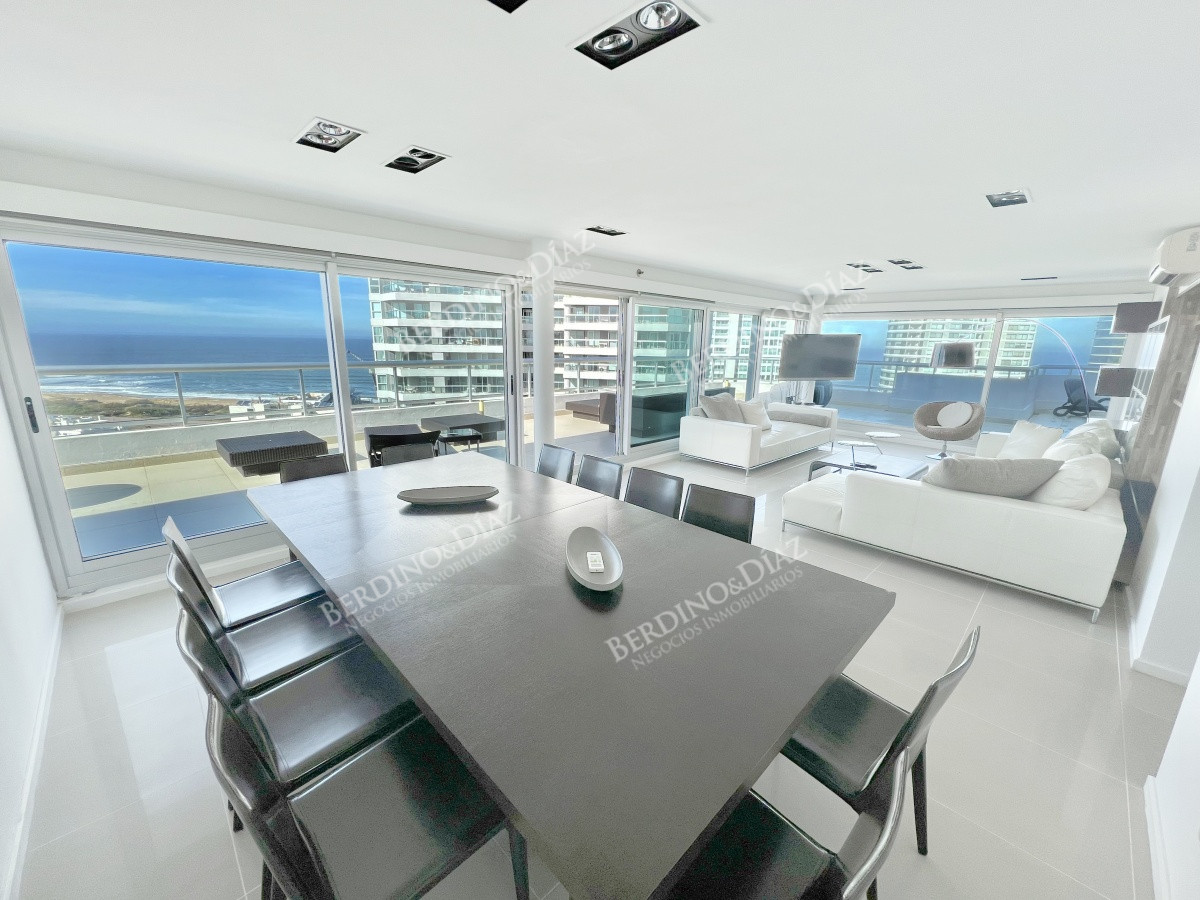 Apartamento ID.1464 -  PentHouse en la Brava con hermosa vista 