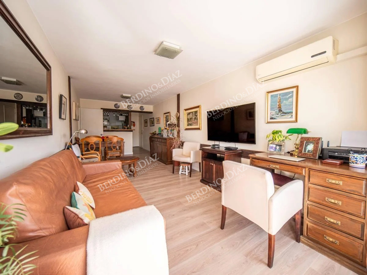 Apartamento ID.2325 - Apartamento en venta 3 dormitorios Peninsula con vista al mar
